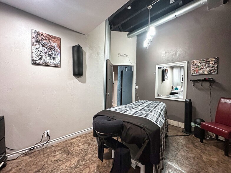 More Photos Of 111 2nd S Ave, Okanogan Storefront Retail Office For Sale