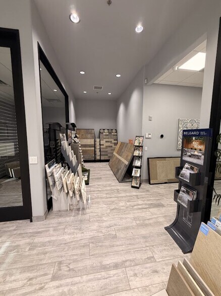 More Photos Of 39301 Badger St, Palm Desert Warehouse For Sale