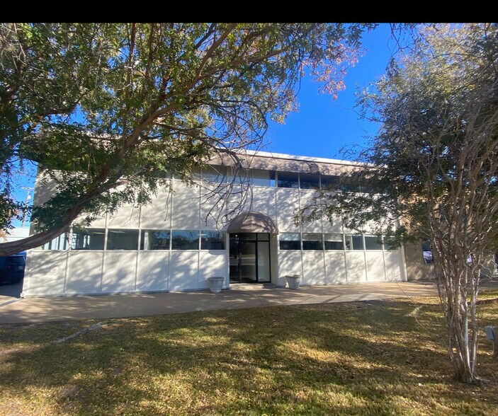 More Photos Of 307 S Main St, Bryan Medical For Lease