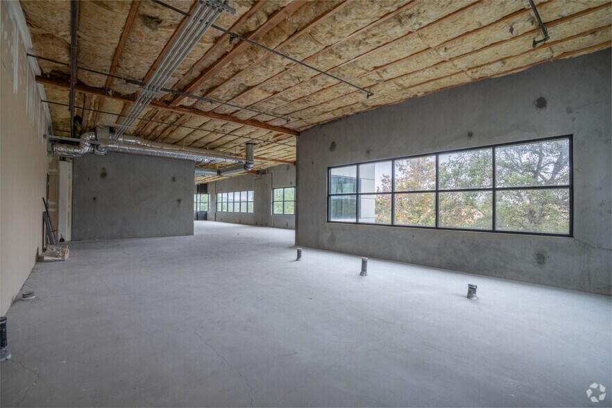 More Photos Of 902 Sycamore Ave, Vista Medical For Lease