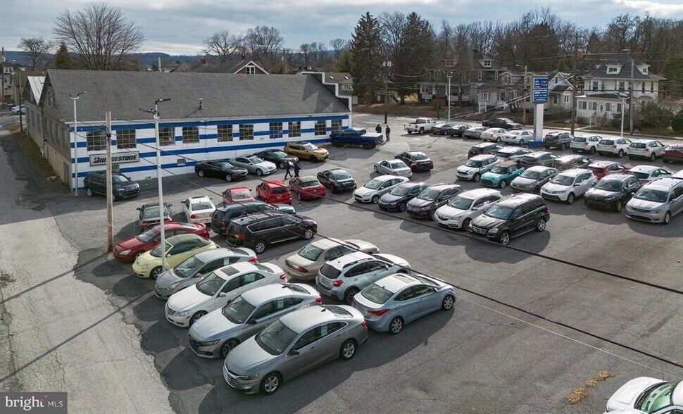 More Photos Of 1537 Bridge St, New Cumberland Auto Dealership For Lease