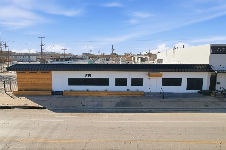 More Photos Of 815 Pennsylvania Ave, Fort Worth Medical For Lease