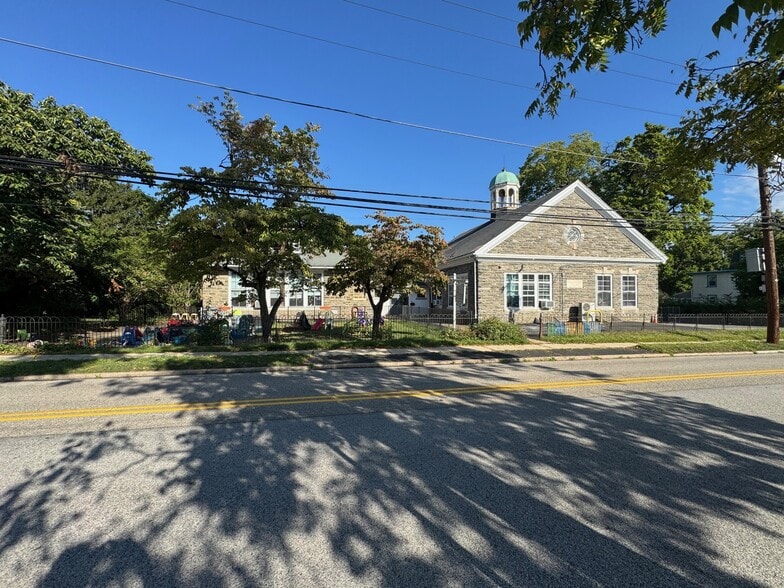 Primary Photo Of 15 W Wissahickon Ave, Flourtown Schools For Sale