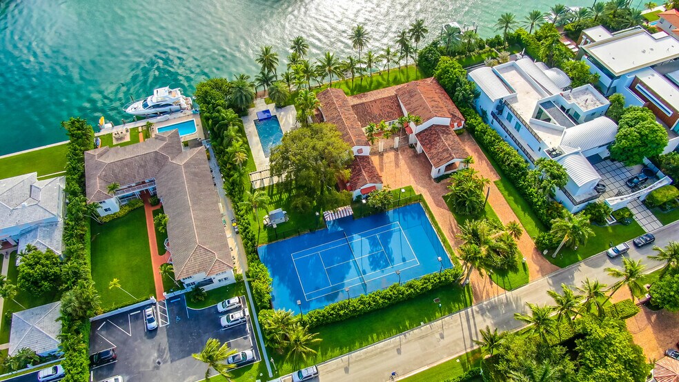 More Photos Of 44 Bal Bay Dr, Bal Harbour Land For Sale