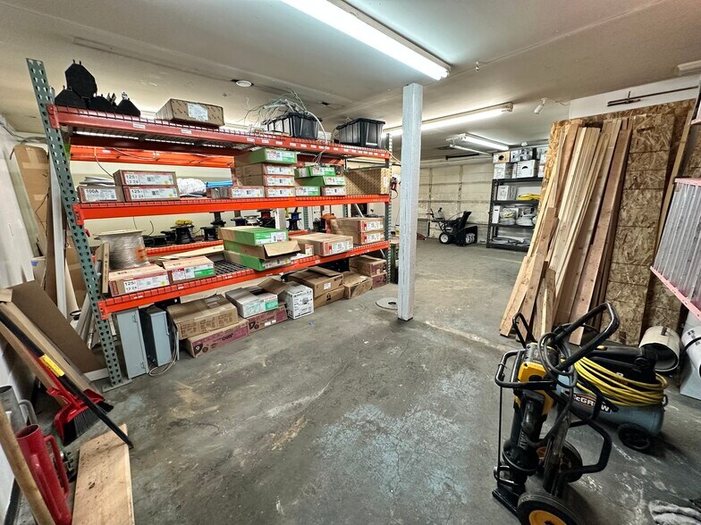 More Photos Of 1504 Fruitvale Blvd, Yakima Freestanding For Lease