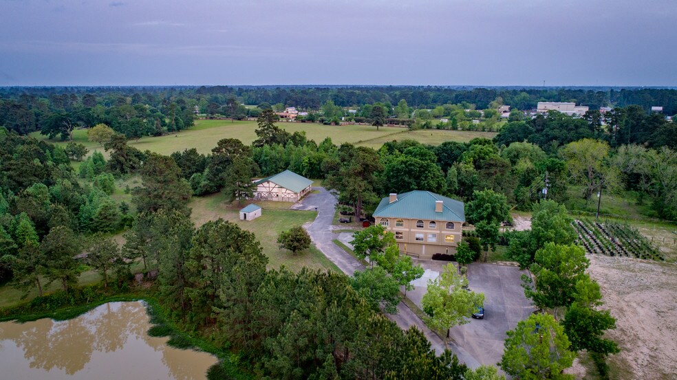 More Photos Of 28250 Fm-2978, Magnolia Medical For Lease