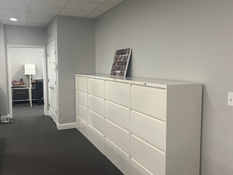 More Photos Of 740 Broad St, Shrewsbury Office For Lease