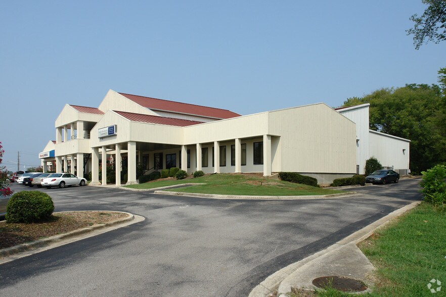More Photos Of 650 Pratt Ave, Huntsville Office For Sale