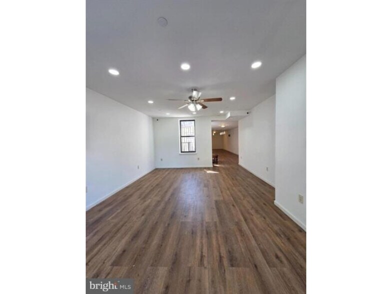 More Photos Of 804 Franklin St, Reading Office For Lease