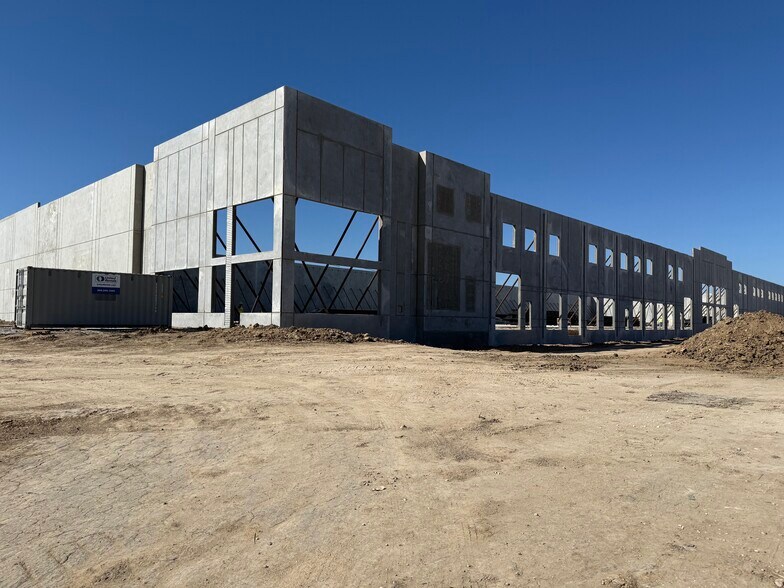 More Photos Of 8008 Sam Houston Pkwy S, Houston Unknown For Lease