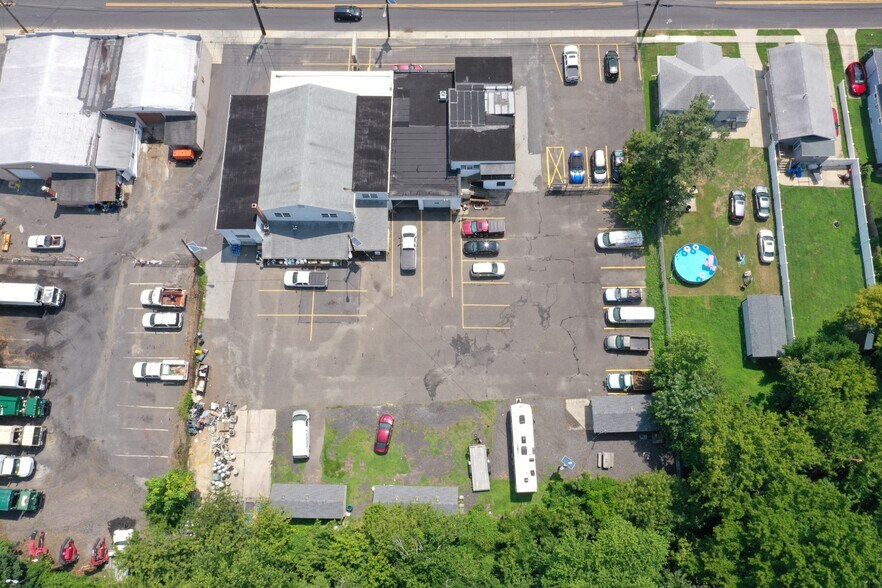 More Photos Of 257 W Nicholson Rd, Audubon Office For Sale