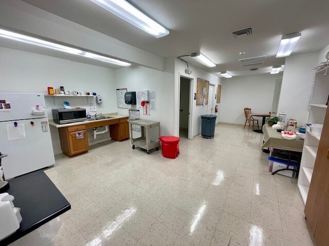 More Photos Of 1407 McCulloch Blvd N, Lake Havasu City Storefront Retail Office For Sale