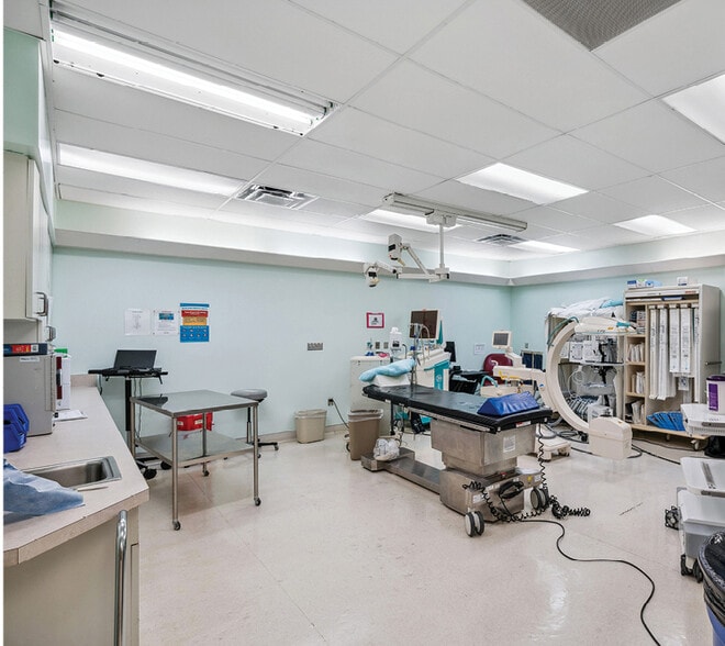 More Photos Of 2200 Union Ave, Memphis Healthcare For Sale