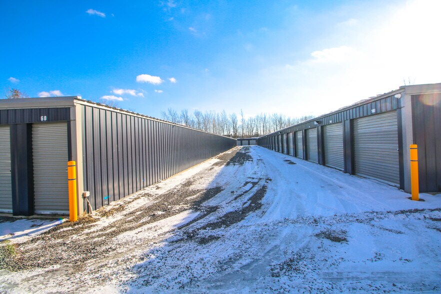 More Photos Of 14326 County House Rd, Albion Town Orleans Self Storage For Sale