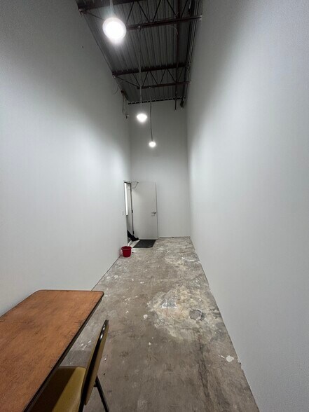 More Photos Of 101 S Main St, Le Sueur Storefront For Lease