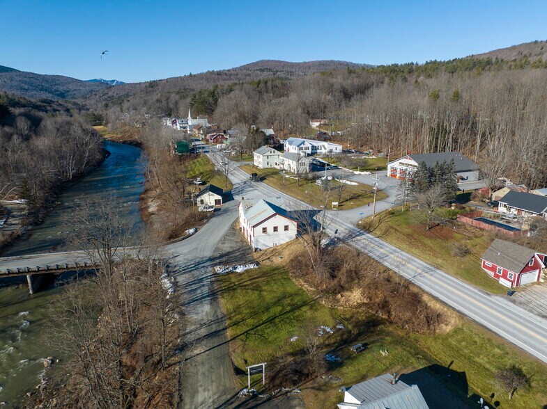 More Photos Of 7392 US-4, Woodstock Police Fire Station For Sale