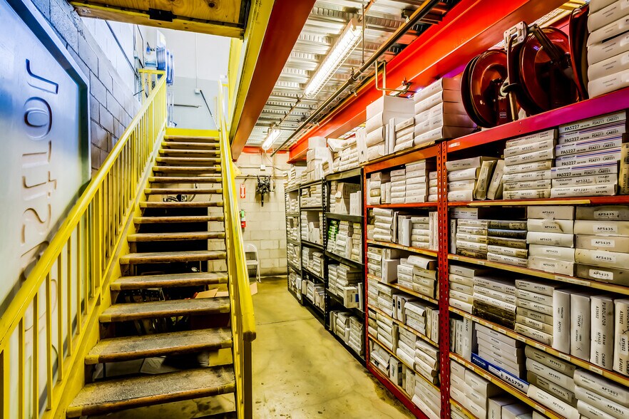 More Photos Of 17985 Bear Valley Rd, Hesperia Carwash For Sale