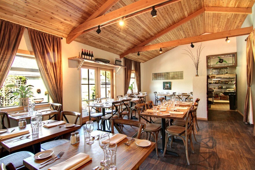 More Photos Of 263 N Hemlock St, Cannon Beach Restaurant For Sale