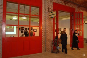 More Photos Of 300 N Maple St, Lebanon Storefront Retail Office For Lease