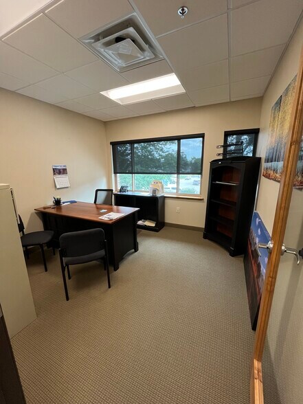 More Photos Of 2114 N Lincoln Ave, Loveland Office For Lease