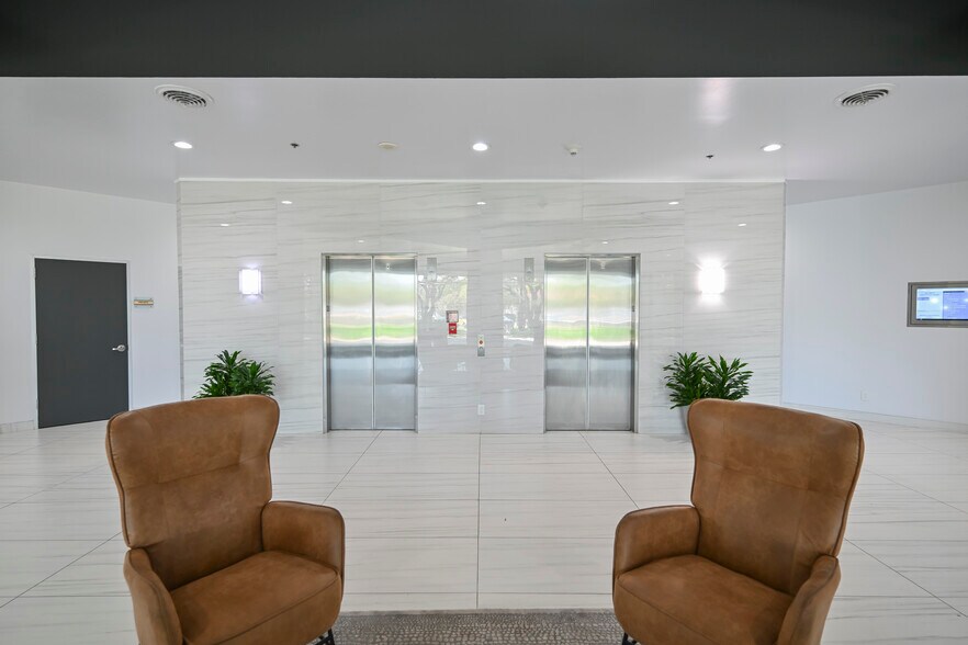 More Photos Of 8600 Freeport Pky, Irving Office For Sale
