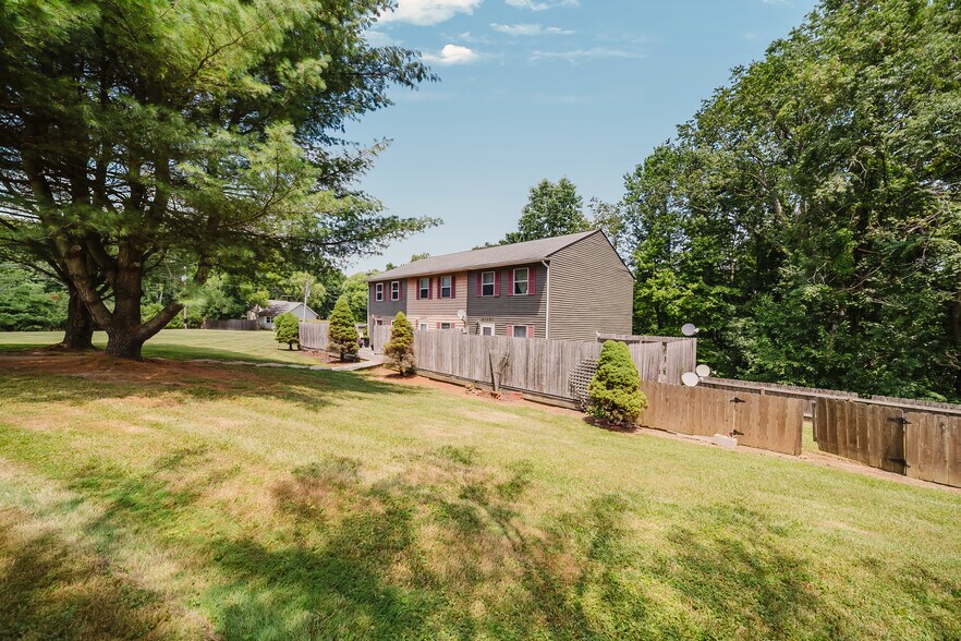 More Photos Of 23095 Buena Vista Rd, Rockbridge Apartments For Sale