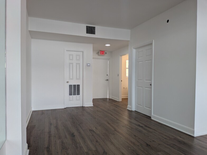 More Photos Of 3038 N Federal Hwy, Fort Lauderdale Unknown For Lease