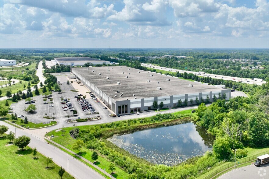 More Photos Of 40 Logistics Blvd, Walton Distribution For Lease