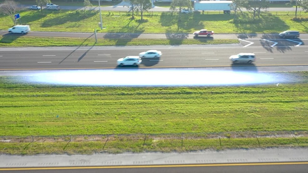 Primary Photo Of 418-544 Interstate Ct, Sarasota Light Distribution For Lease
