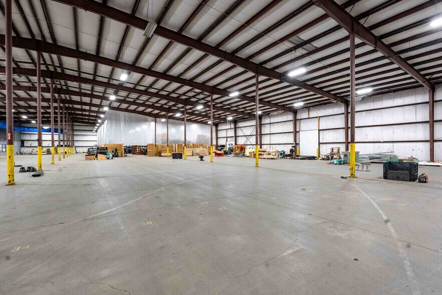 More Photos Of 208 North St, Foxborough Warehouse For Lease