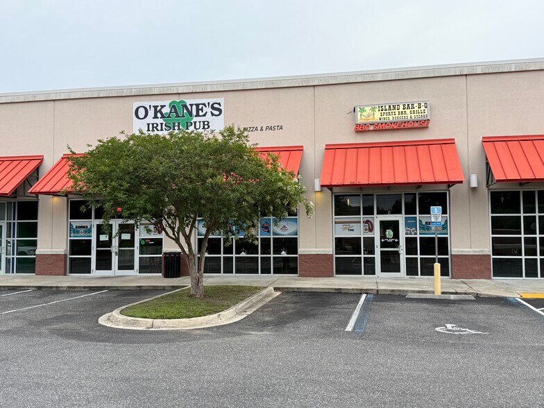 More Photos Of 463711 State Road 200, Yulee General Retail For Lease