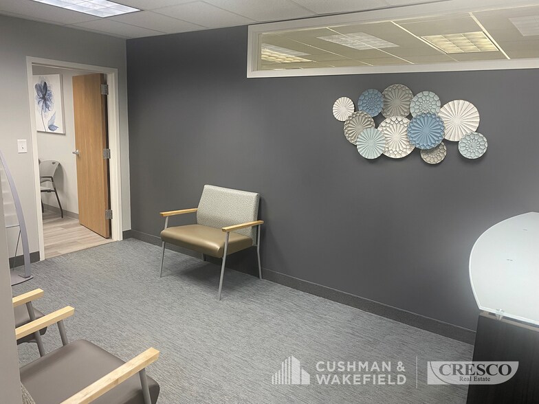 More Photos Of 25200 Chagrin Blvd, Beachwood Office For Lease