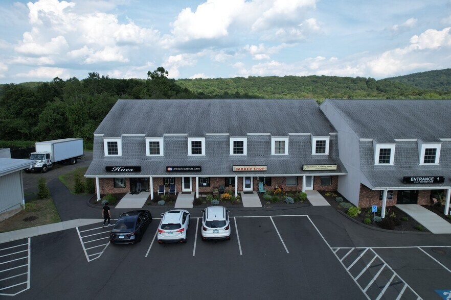 More Photos Of 4137 Whitney Ave, Hamden Unknown For Lease