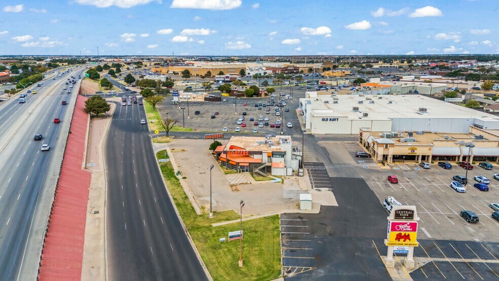 More Photos Of 4950 S Loop 289, Lubbock Restaurant For Lease
