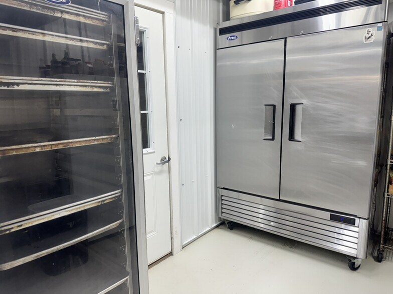 More Photos Of 125 Cypress Rd, Buchanan Restaurant For Sale