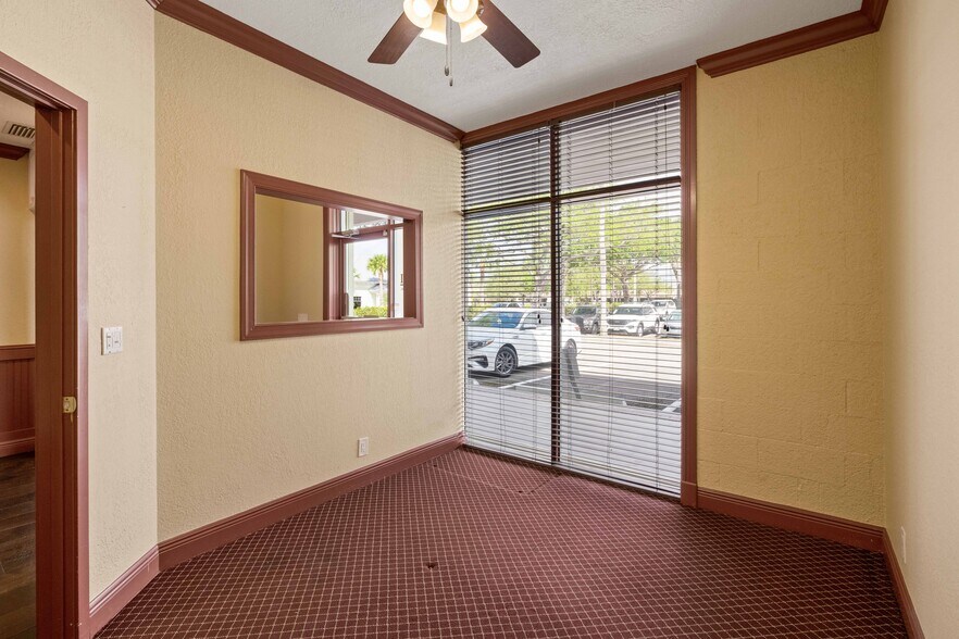 More Photos Of 658 W Indiantown Rd, Jupiter Medical For Sale