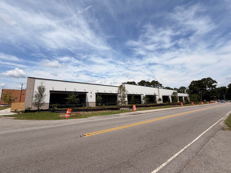 More Photos Of 1657 Ashley Hall Rd, Charleston Storefront Retail Office For Lease