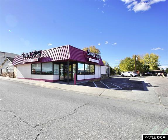 More Photos Of 632 Cy Ave, Casper Restaurant For Sale