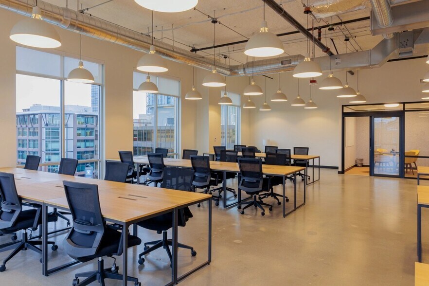 More Photos Of 4311 11th Ave NE, Seattle Coworking Space