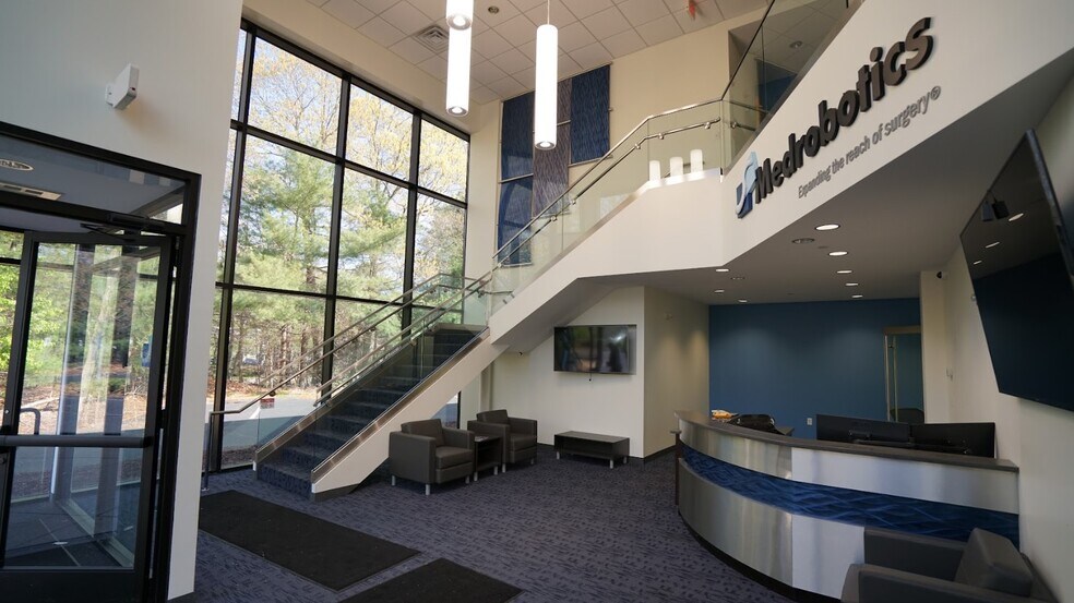 More Photos Of 475 Paramount Dr, Raynham Research And Development For Sale