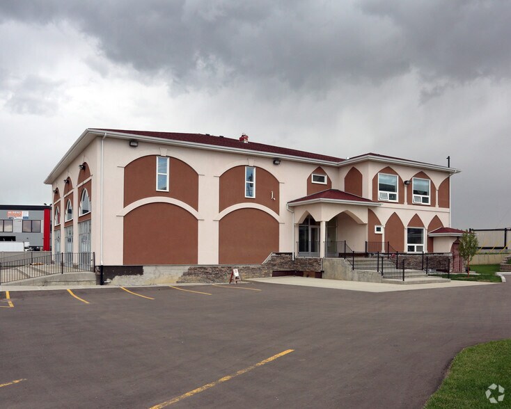 More Photos Of 5408 53rd Ave NW, Edmonton Storefront Retail Office For Lease