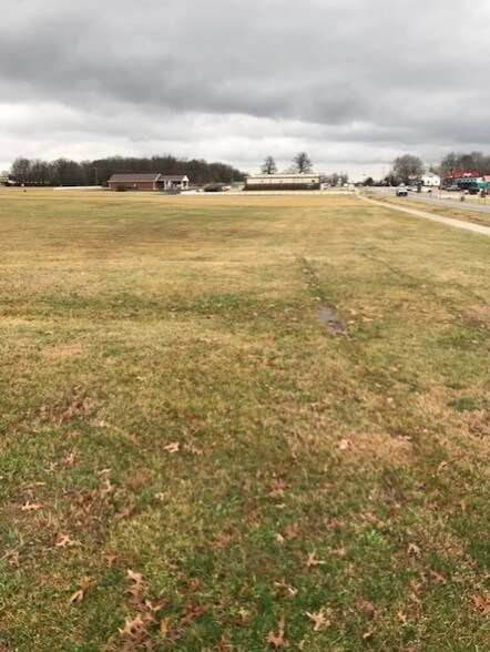 More Photos Of 0 N Public Ave, Clever Land For Sale