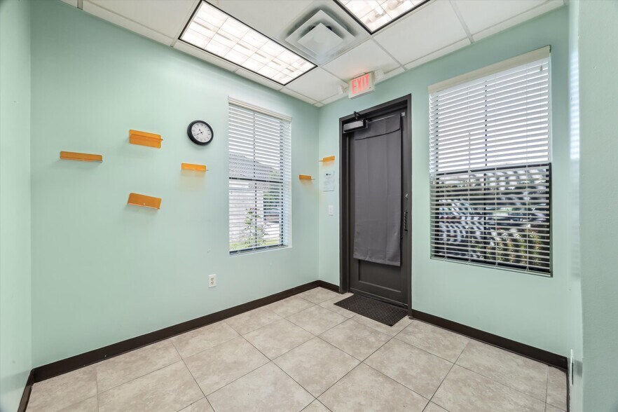 More Photos Of 360 E Medical Center Blvd, Webster Medical For Sale