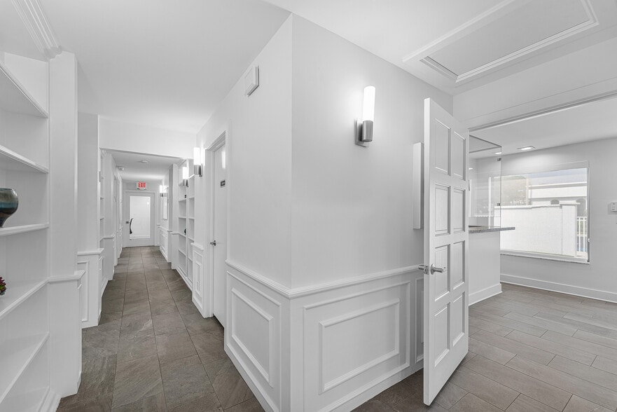 More Photos Of 320 Davie Blvd, Fort Lauderdale Office For Sale