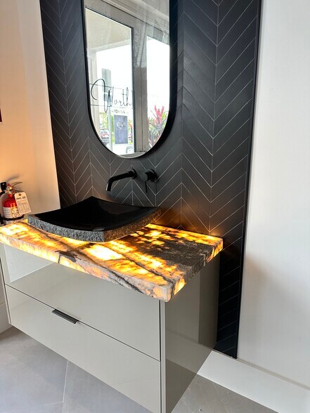 More Photos Of 8475 Lake Worth Rd, Lake Worth Medical For Sale