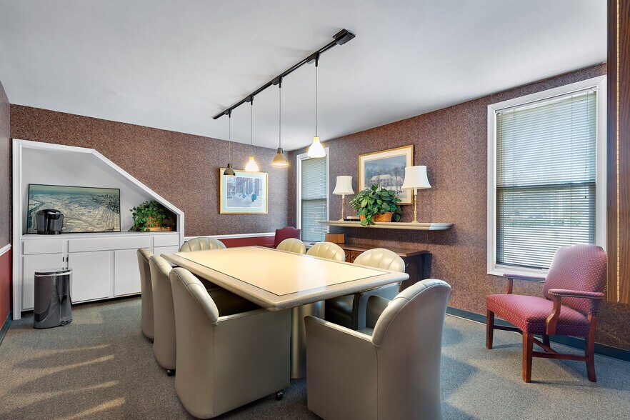 More Photos Of 300 Allegheny Ave, Towson Office For Sale