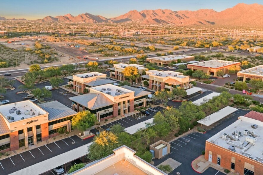 More Photos Of 8913 E Bell Rd, Scottsdale Office For Sale