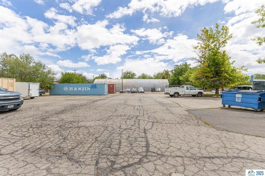 More Photos Of 55 S Sacramento St, Susanville Flex For Sale