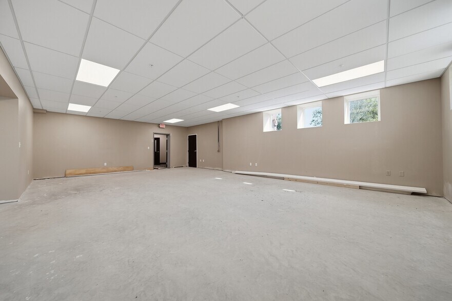 More Photos Of 11 Eldridge St, Lebanon Office For Lease