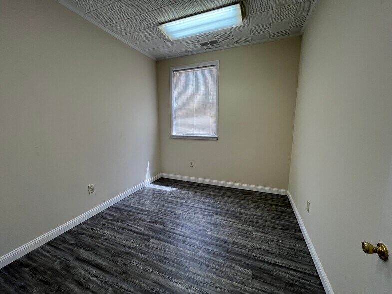 More Photos Of 801 Evans St, Cincinnati Loft Creative Space For Sale